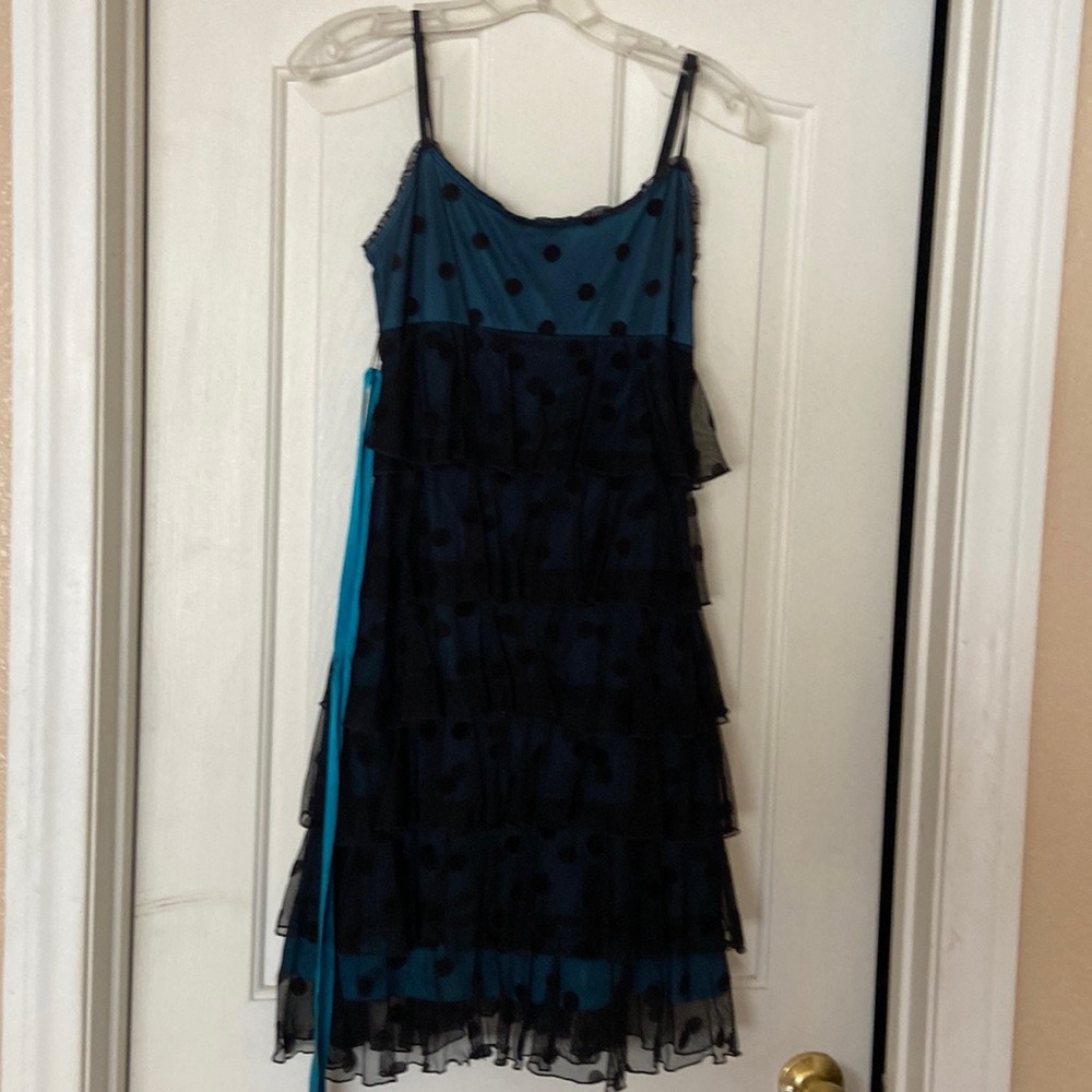 BETSEY JOHNSON cute dress size 4